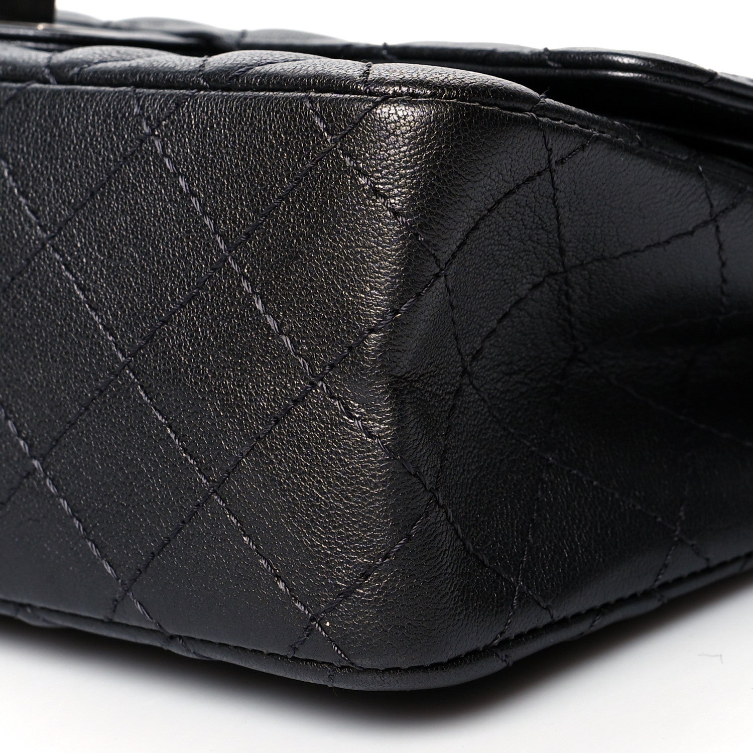 Chanel Metallic Sheepskin Quilted 2.55 Reissue 225 Flap Black 10 of 10