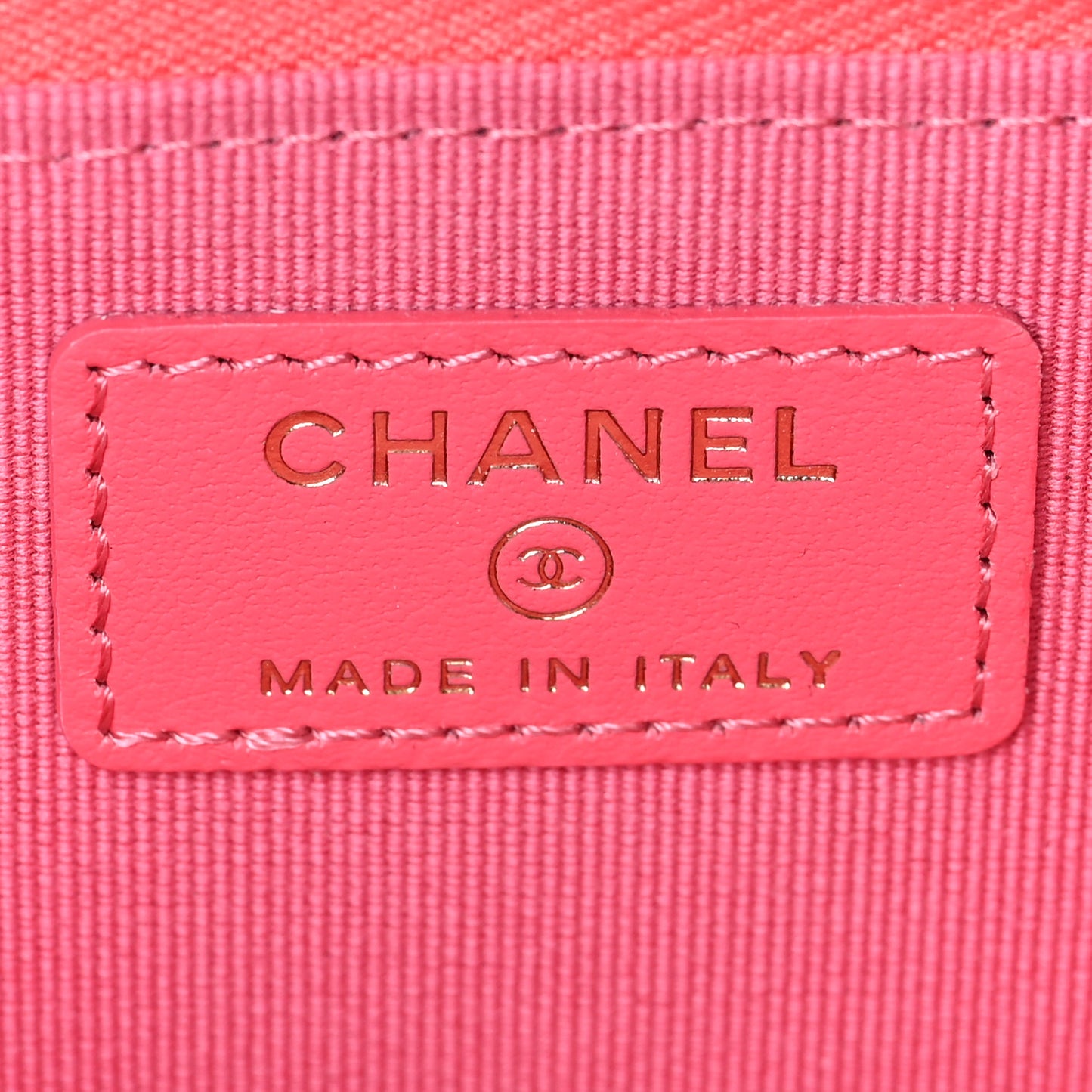 Caviar Quilted CC Zip Around Card Holder Rose