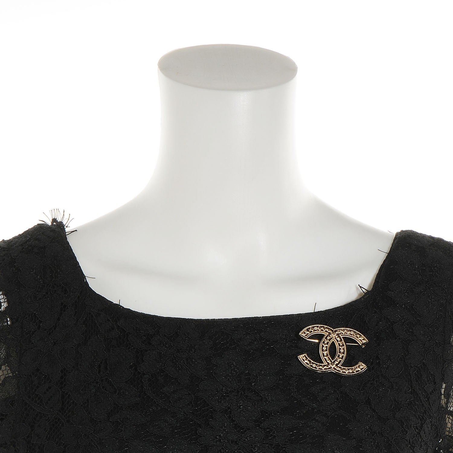 Chanel CC Brooch Light Gold 2 of 5