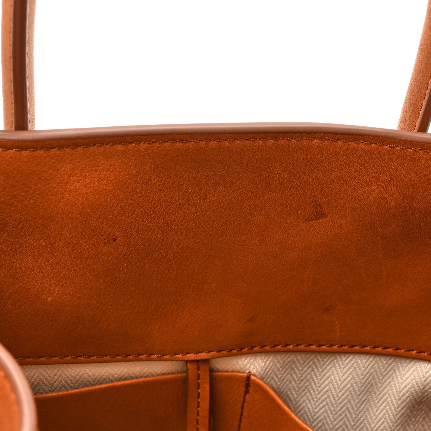 Polished Saddle Calfskin Soft Margaux 12 Cuir