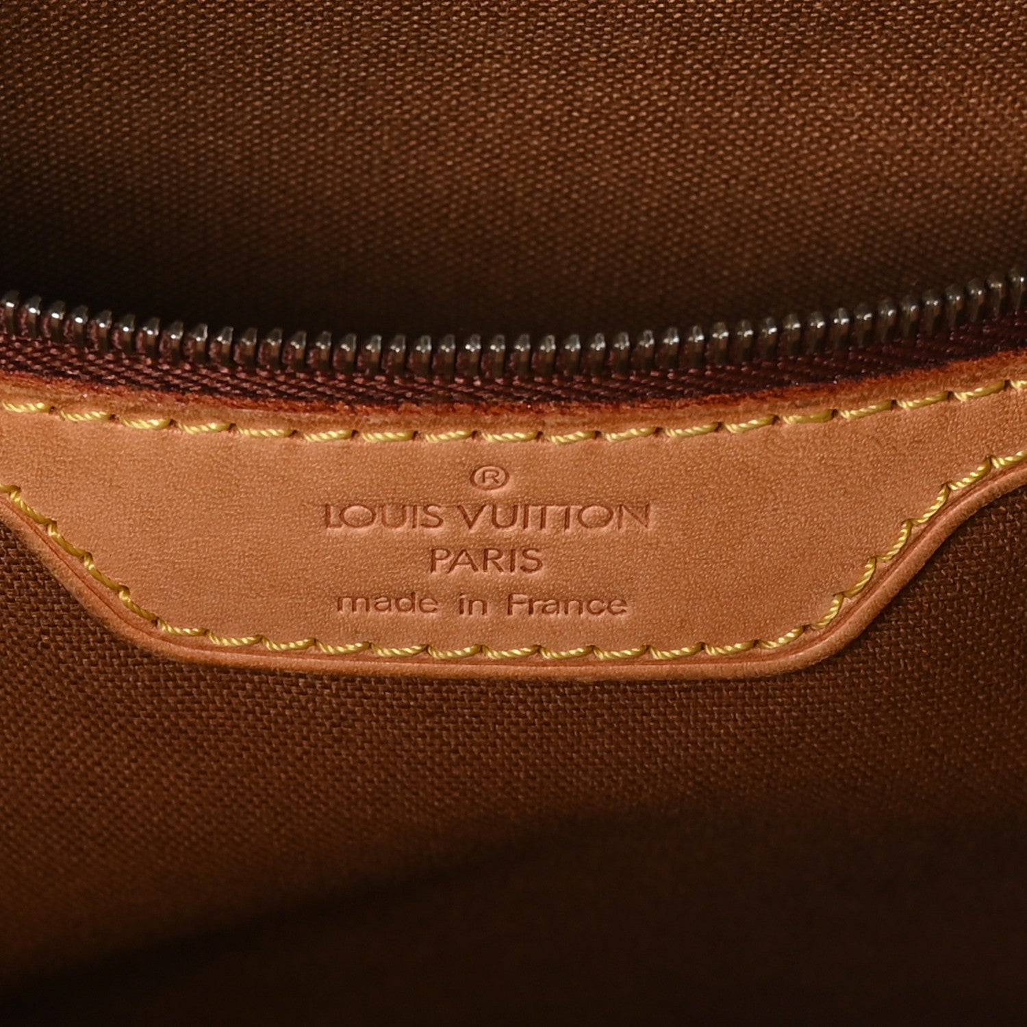Louis Vuitton Monogram Cabas Mezzo 6 of 11