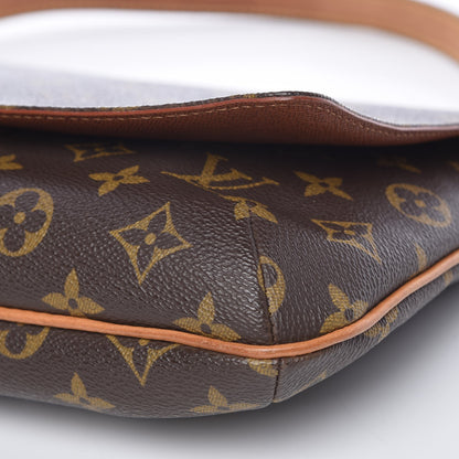 Louis Vuitton Monogram Musette Tango 9 of 9
