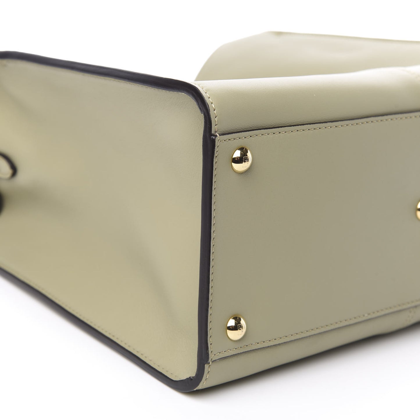 Vitello Seta Century Medium Peekaboo X-Lite Mandorlo Blueberry