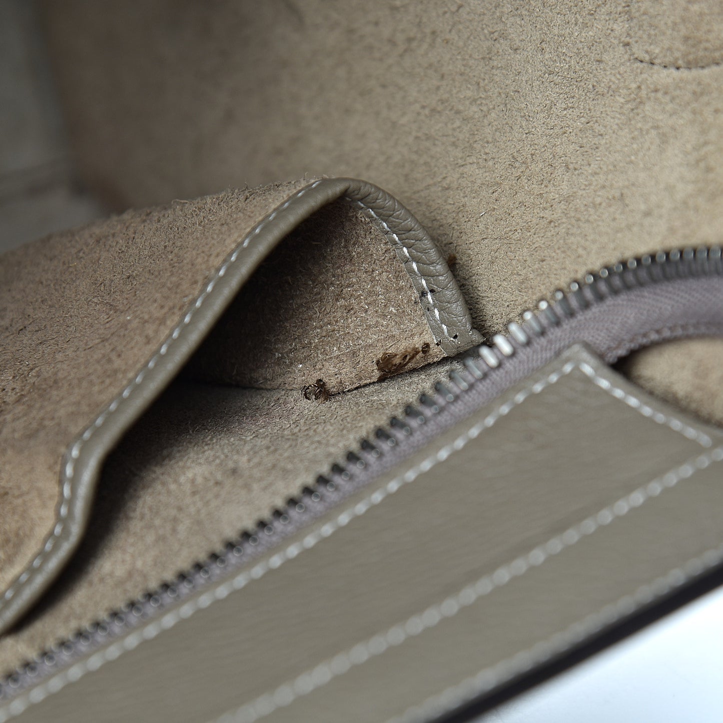 Drummed Calfskin Micro Luggage Souris