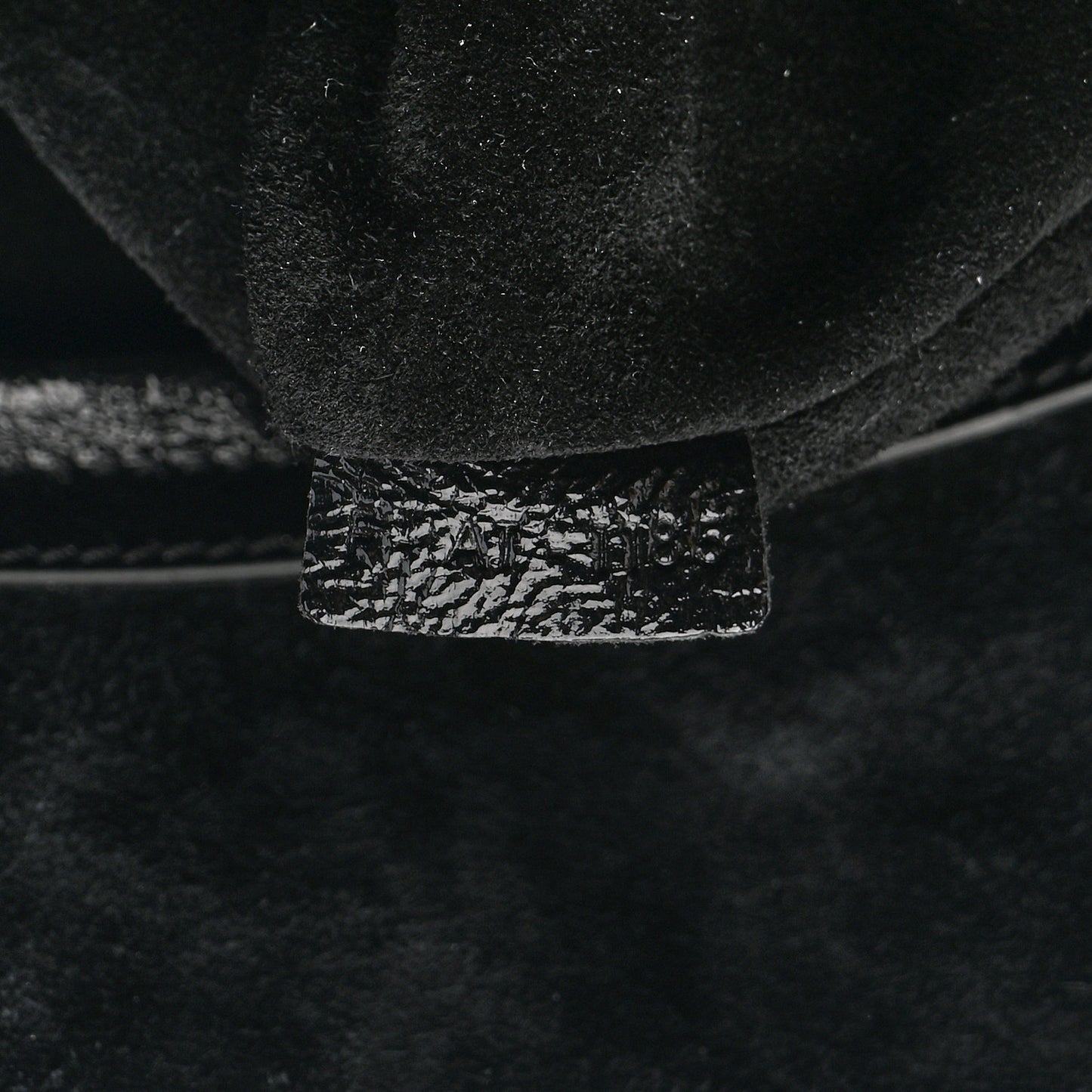 Crinkled Patent Calfskin Medium Phantom Luggage Black