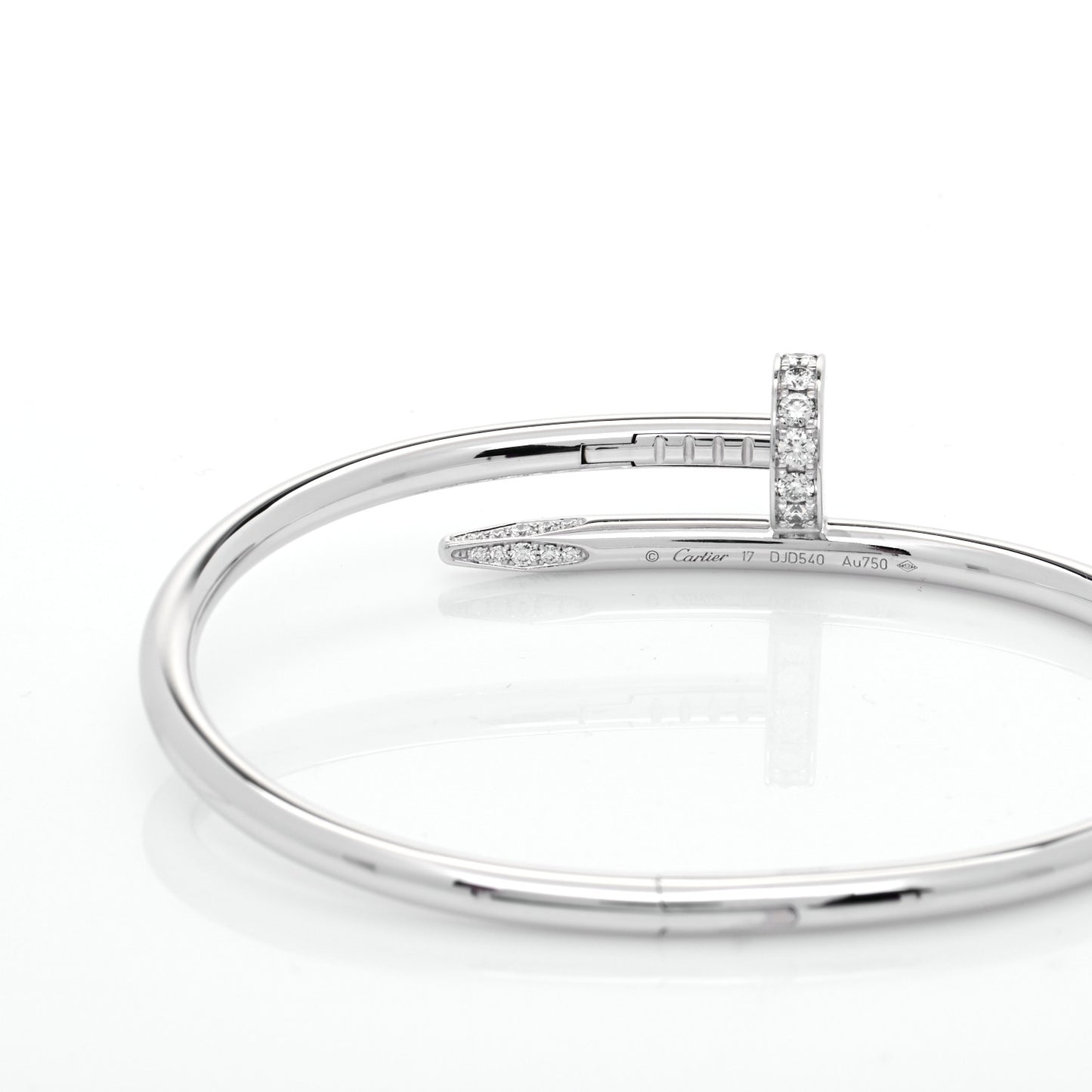 18K White Gold Diamond Juste Un Clou Bracelet 17