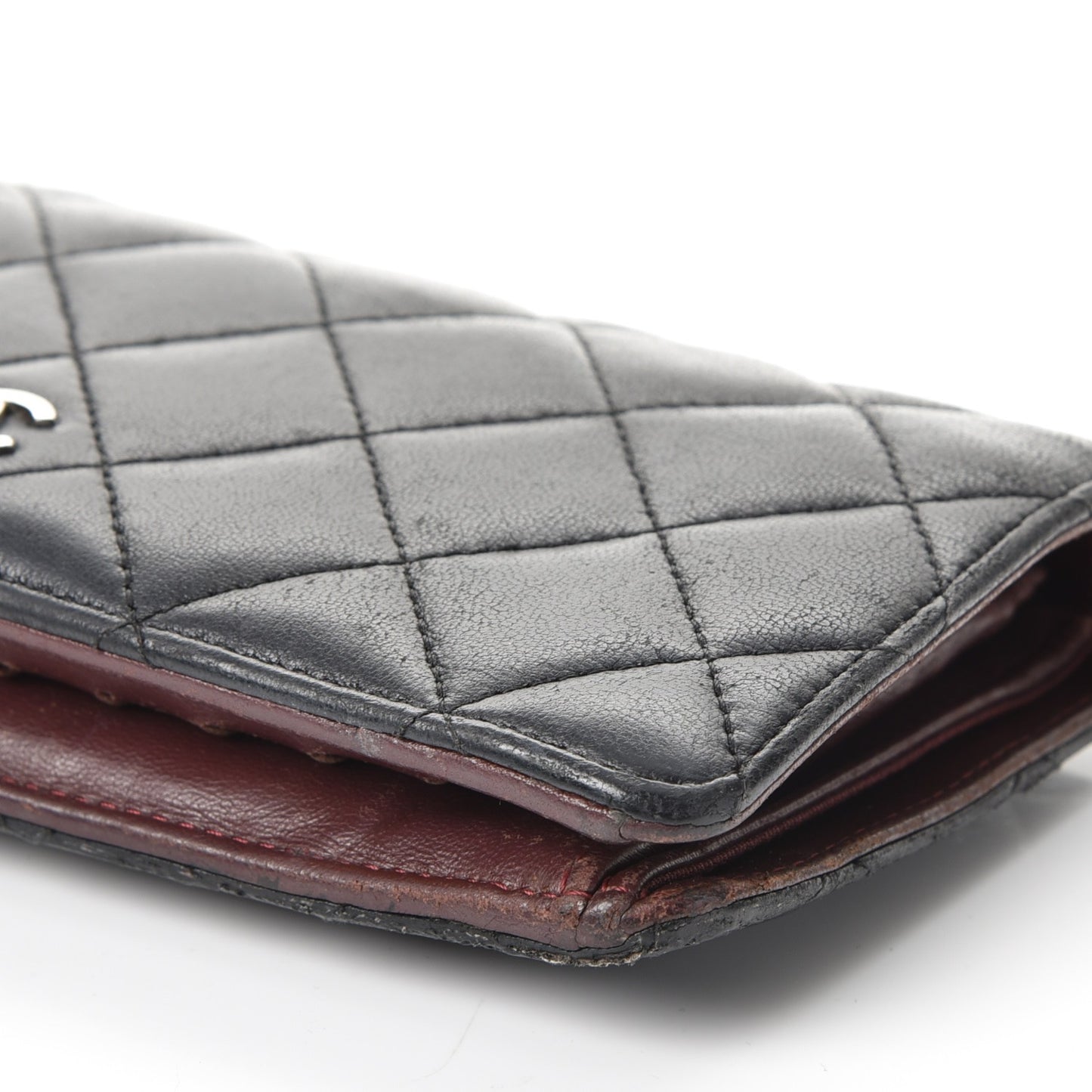 Lambskin Quilted Yen Wallet Black