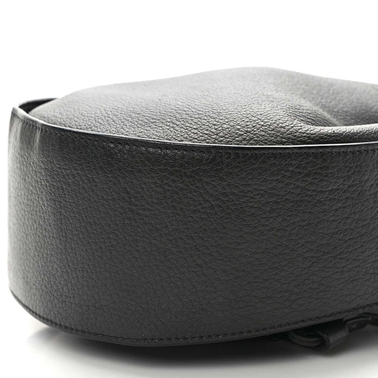 The Row Grained Calfskin Drawstring Pouch Black 1455328 – FASHIONPHILE