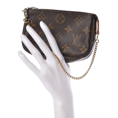 Louis Vuitton Monogram Mini Pochette Accessories 2 of 7
