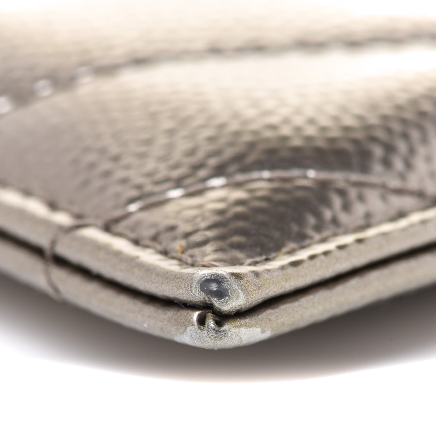 Metallic Grain De Poudre Matelasse Chevron Monogram Credit Card Case Pimbo