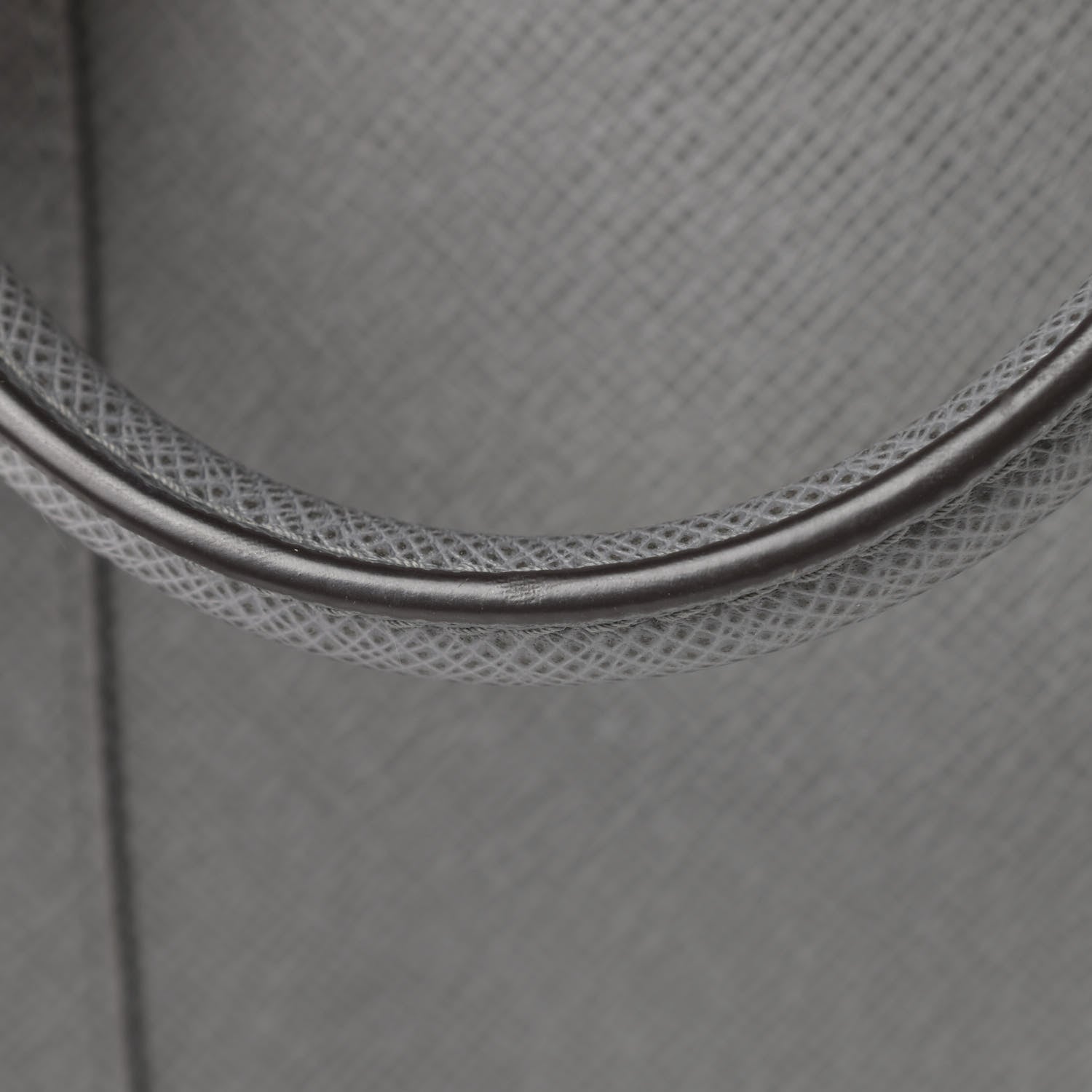 Louis Vuitton Taiga Porte-Documents Voyage PM Glacier 12 of 12