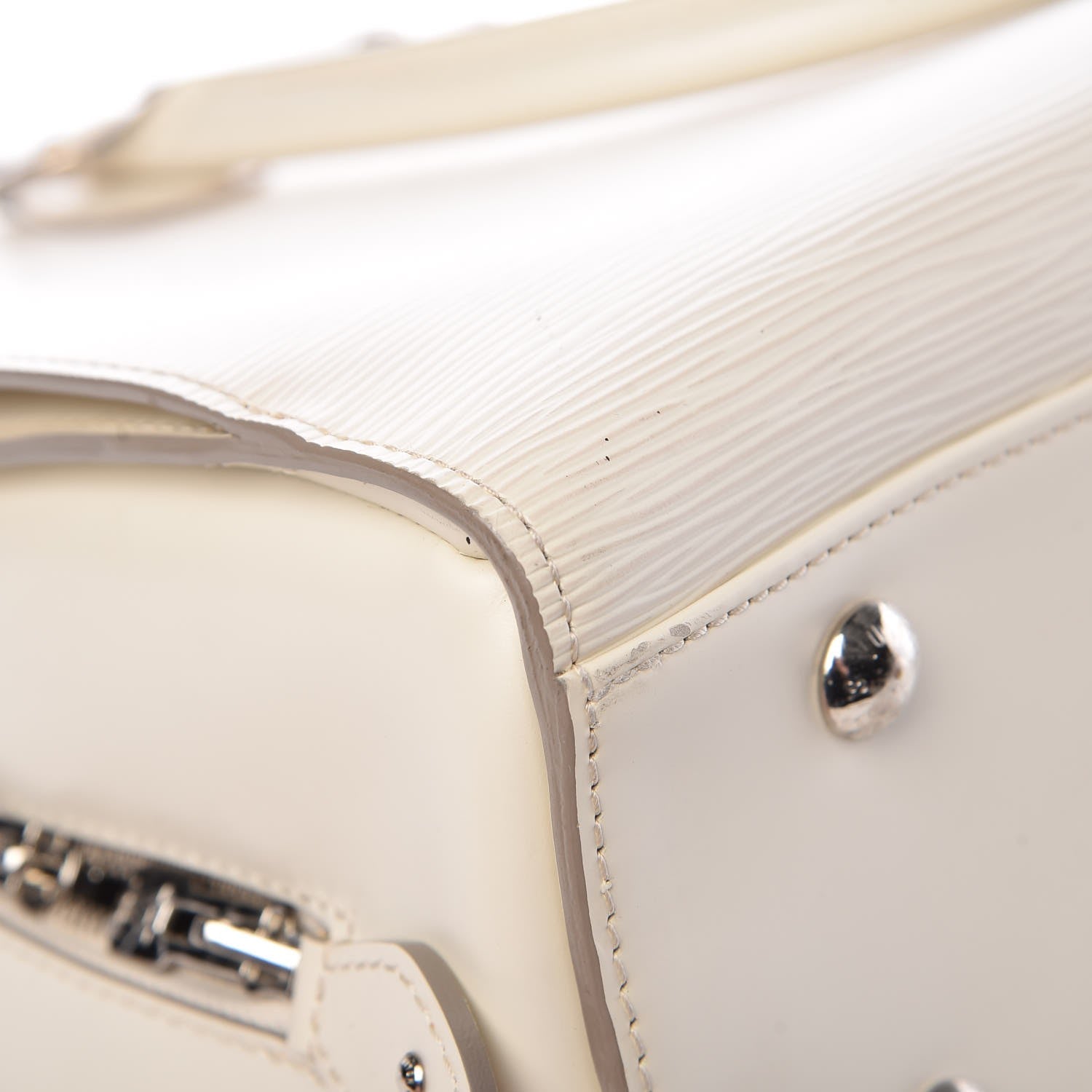 Louis Vuitton Epi Pont-Neuf GM Ivory 9 of 16