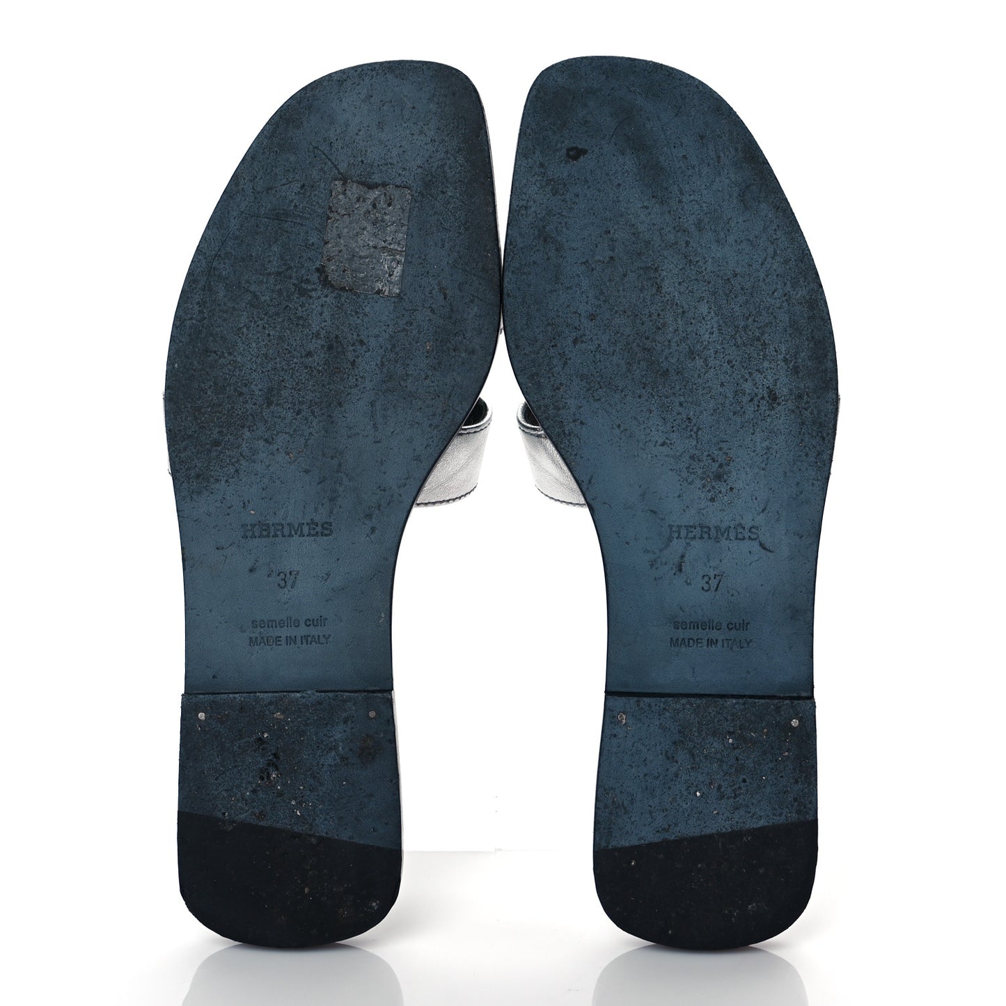 Metallic Epsom Oran Sandals 37 Gris Argente