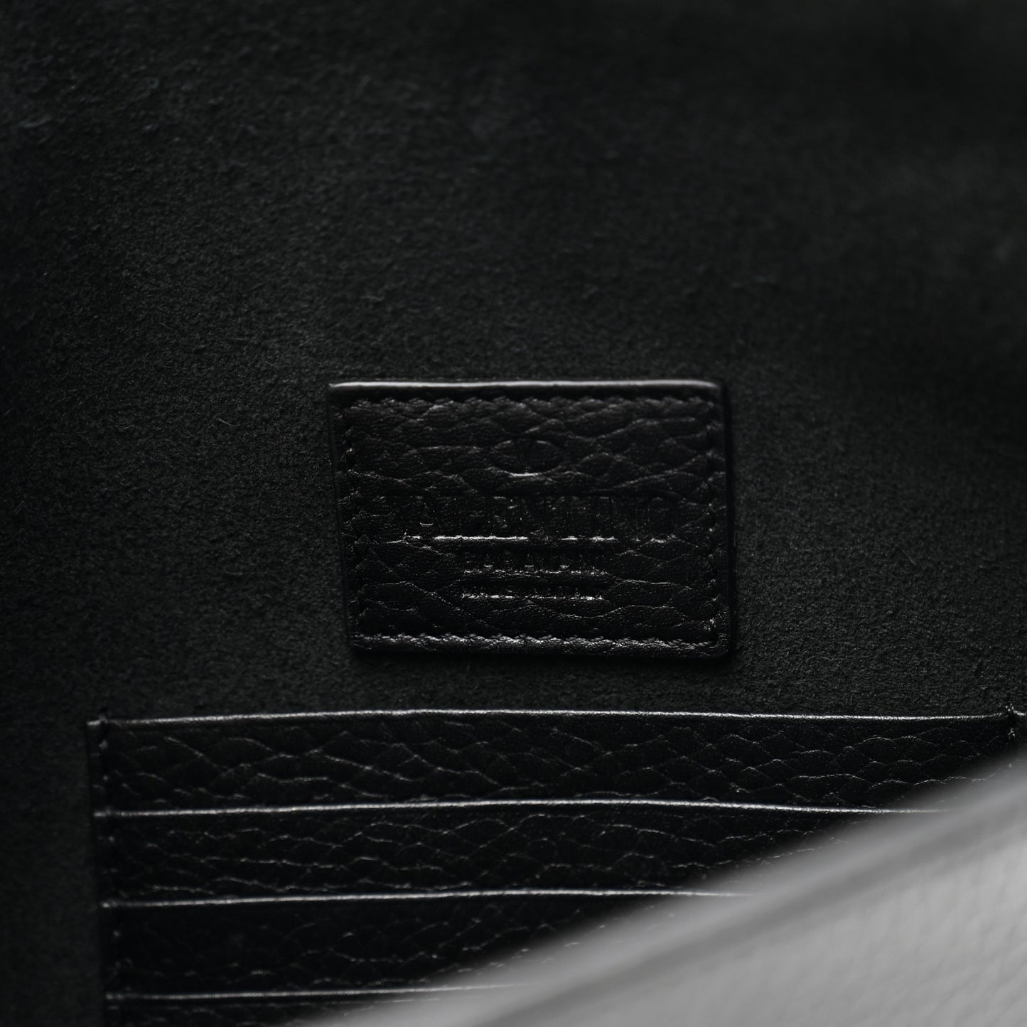 Pebbled Calfskin Large Rockstud Envelope Clutch Black