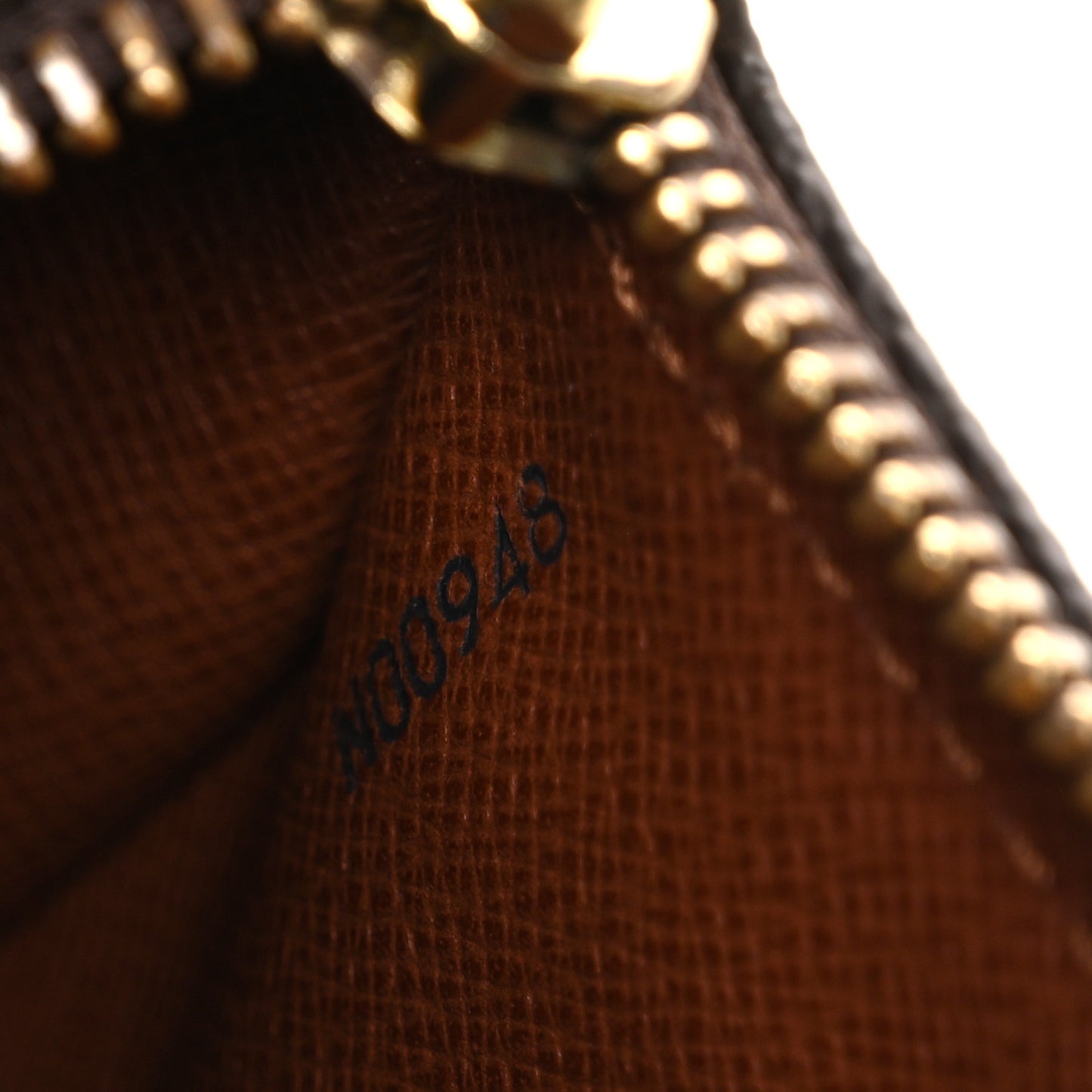 Monogram Papillon 26