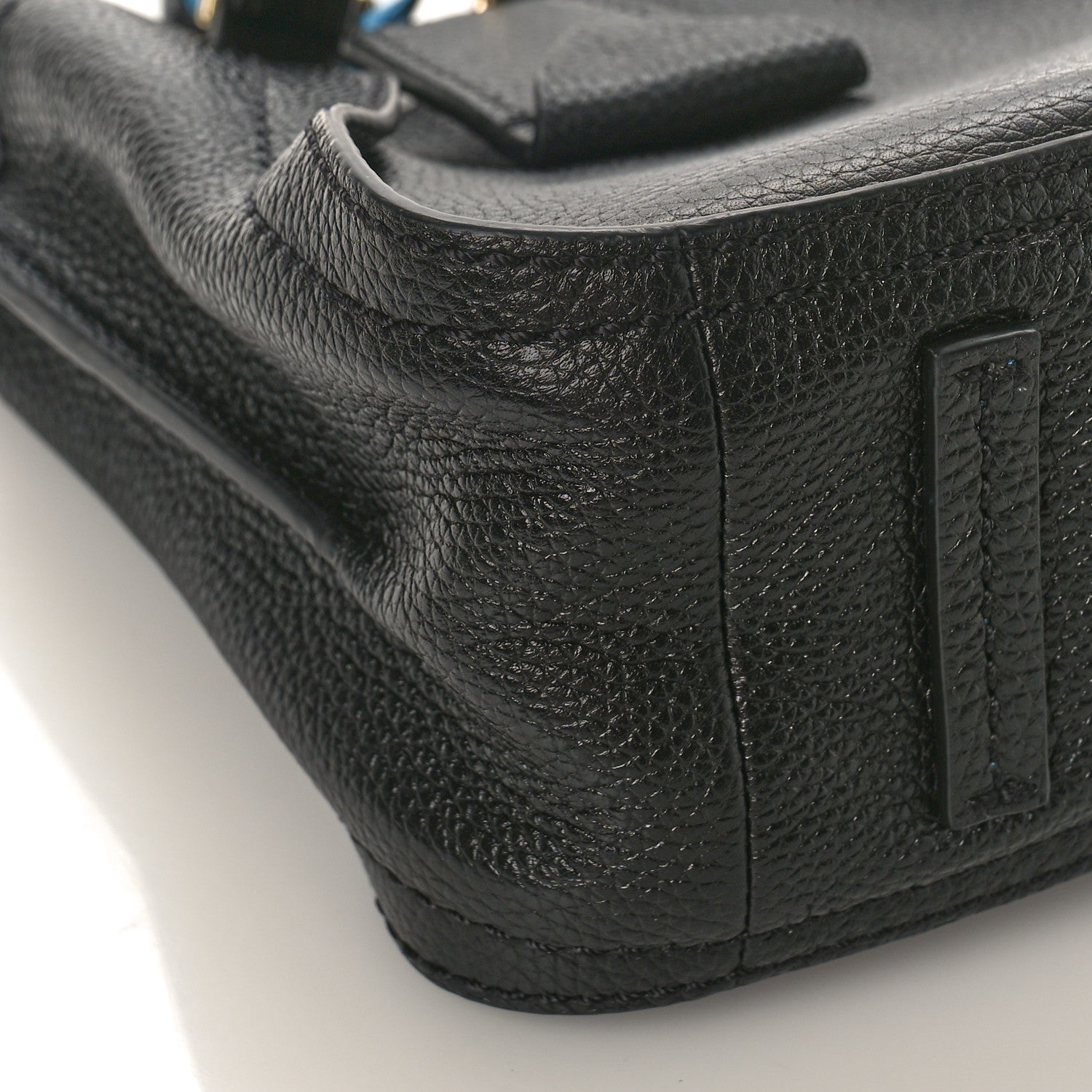 Marc Jacobs Grained Calfskin The Director Tote Black 7 of 8