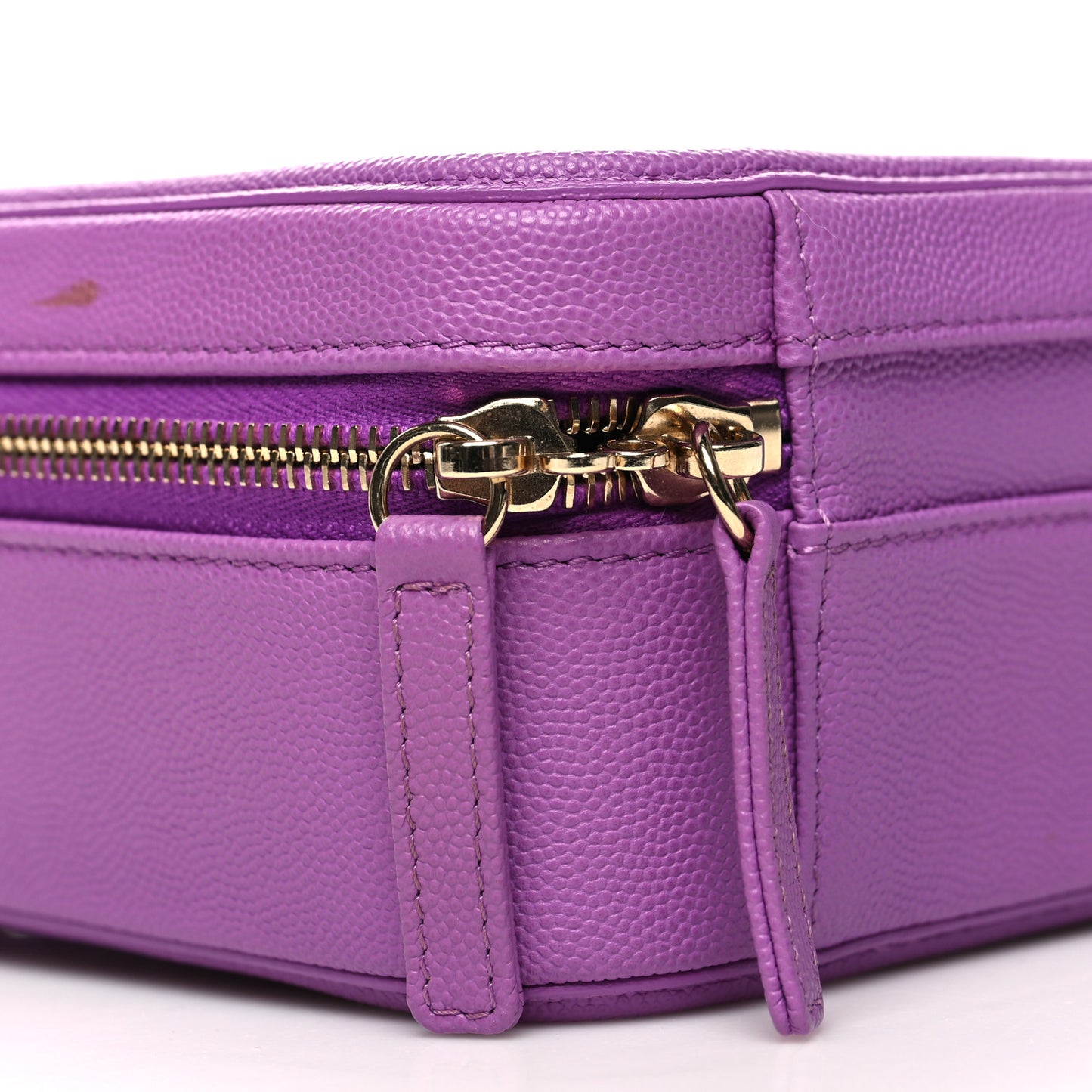 Caviar Quilted Medium CC Filigree Vanity Case Purple