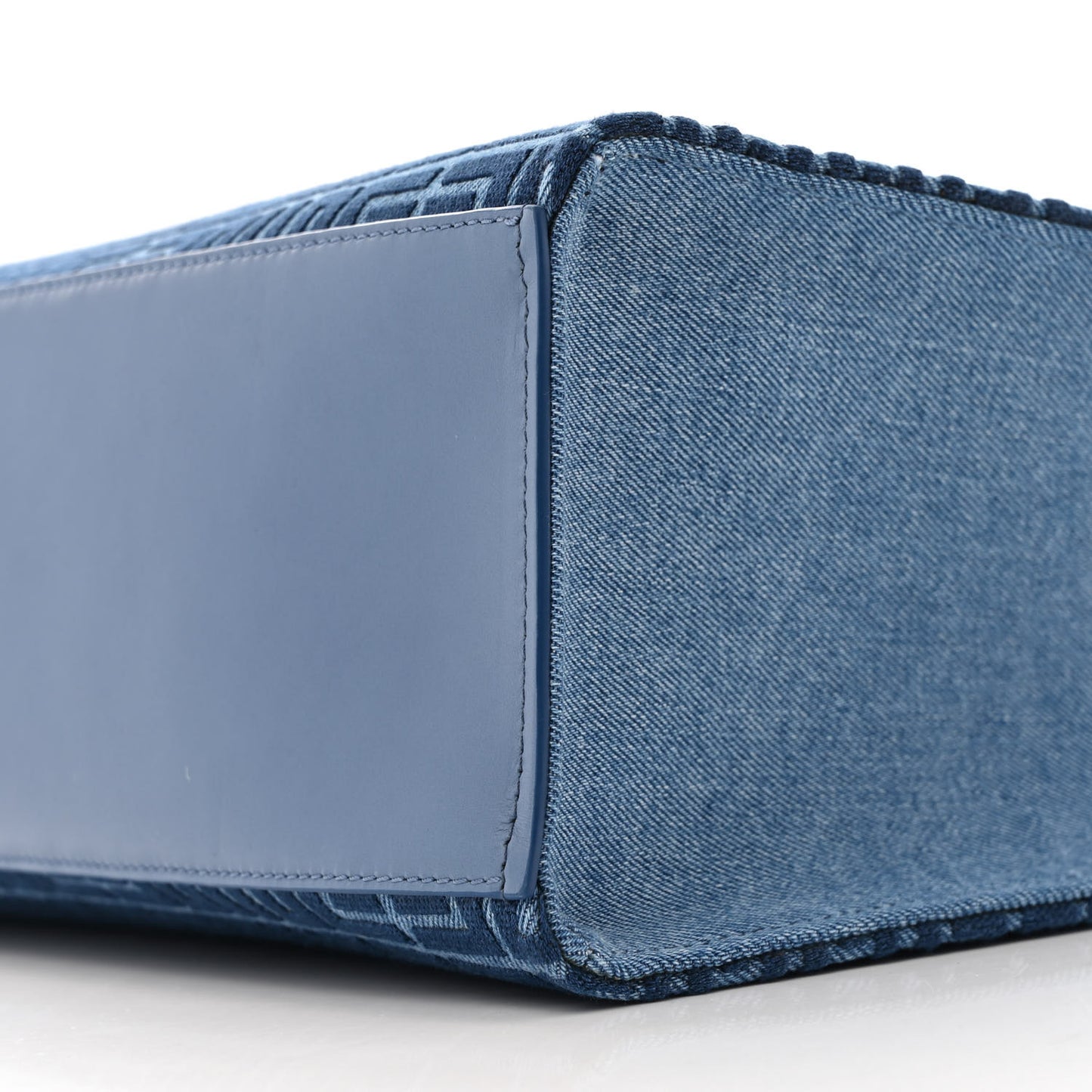 Denim 4G Medium Chain Tote Blue