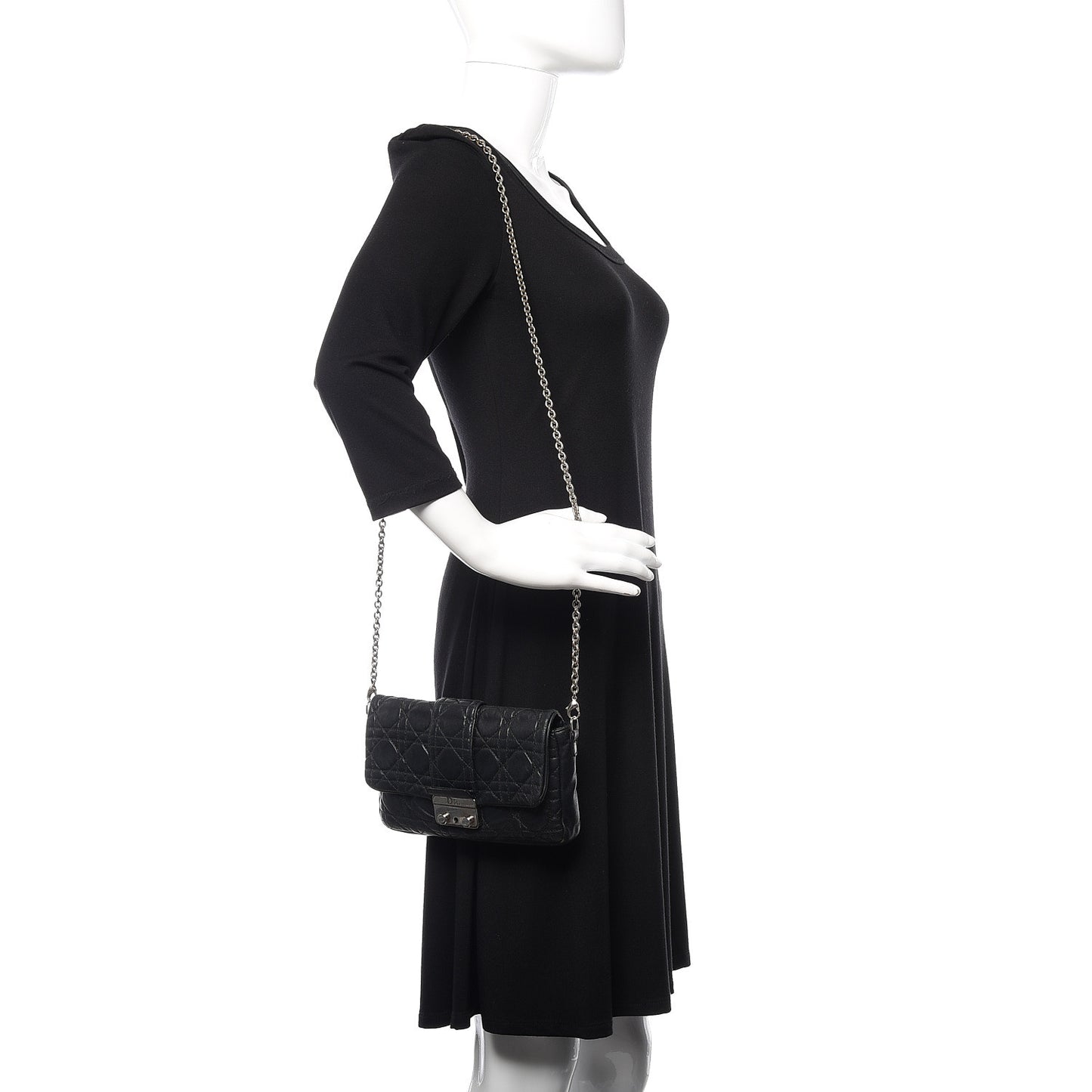 Lambskin Cannage New Lock Pouch Black