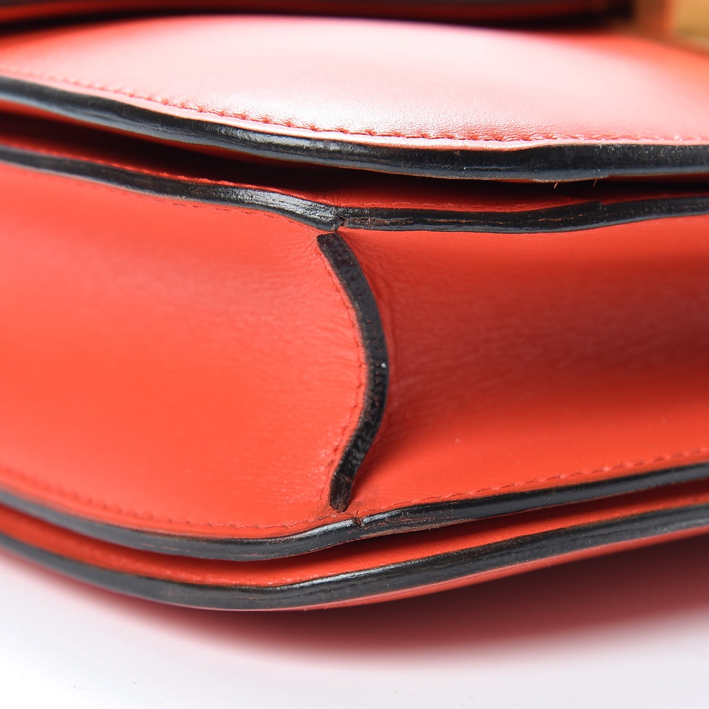 Box Calfskin Medium Classic Box Flap Bag Poppy