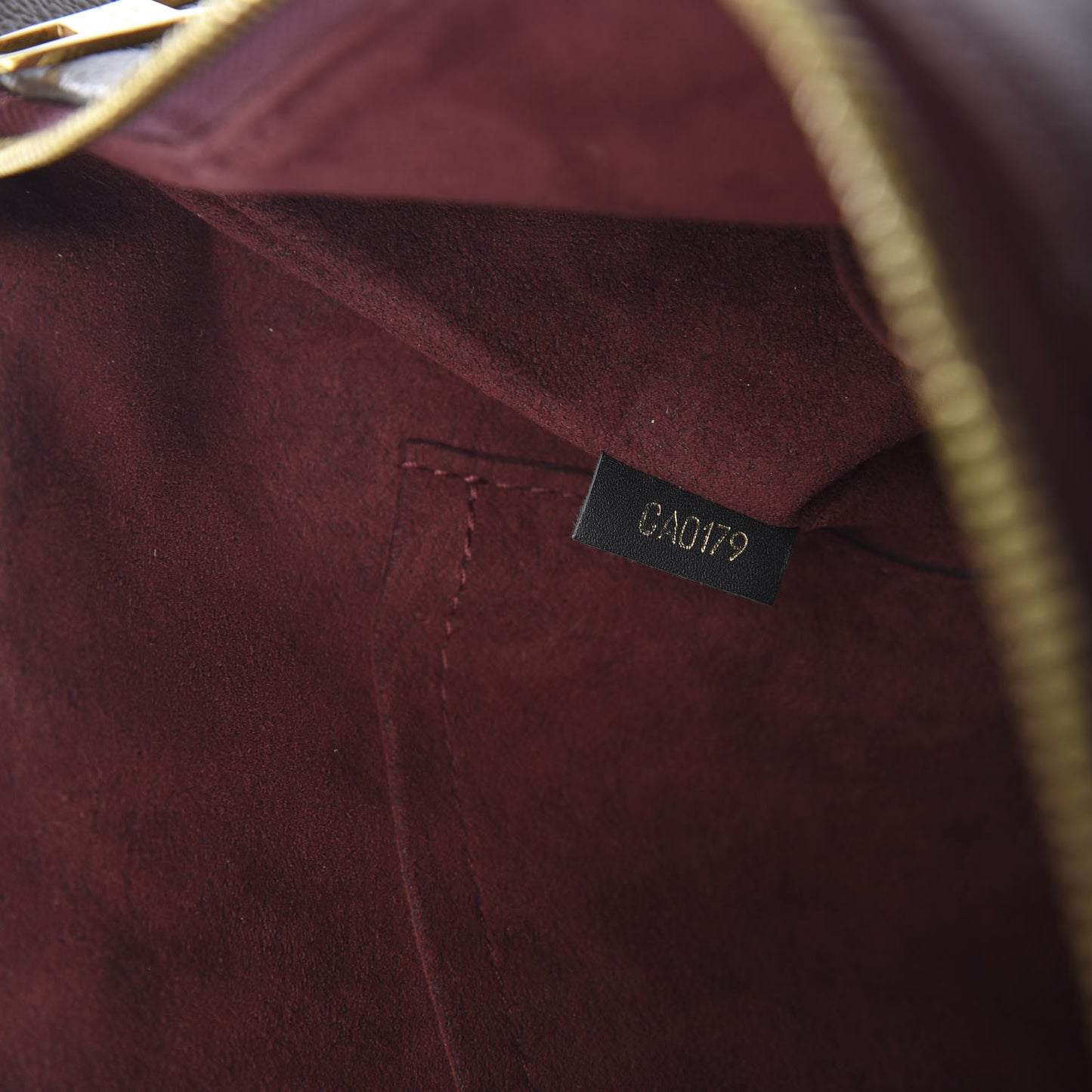 Monogram V Tote MM Bordeaux