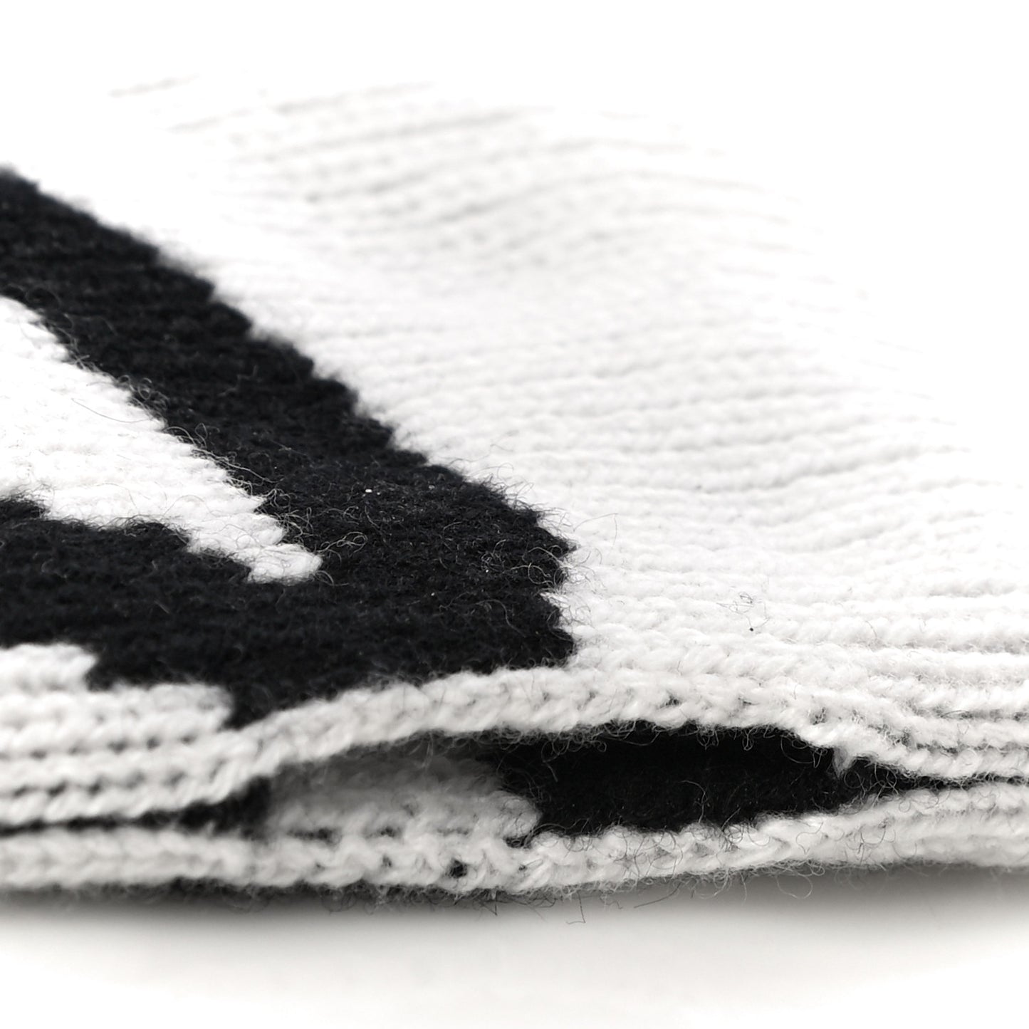 Cashmere CC Fingerless Gloves White Black