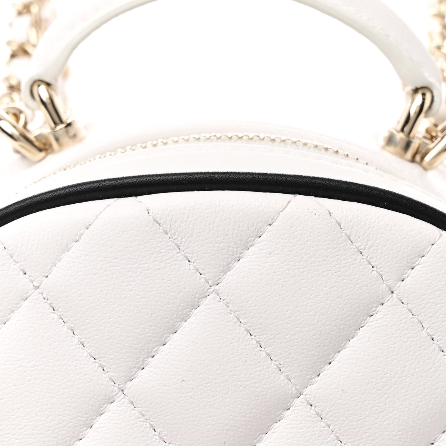 CHANēL ホワイト ミニリュック Chanel Lambskin Quilted Mini Backpack White Black 1634838