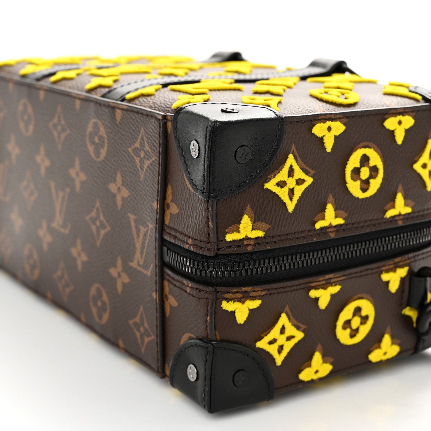 Louis Vuitton Monogram Tuffetage Speedy Trunk Jaune 1640411