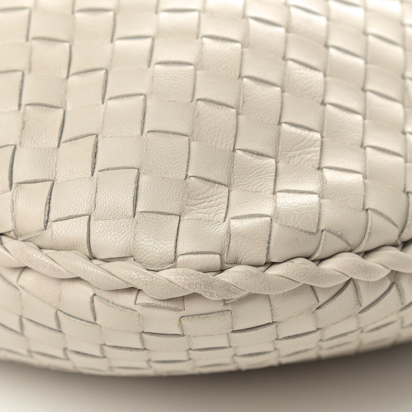 Nappa Intrecciato Medium Veneta Hobo Cream