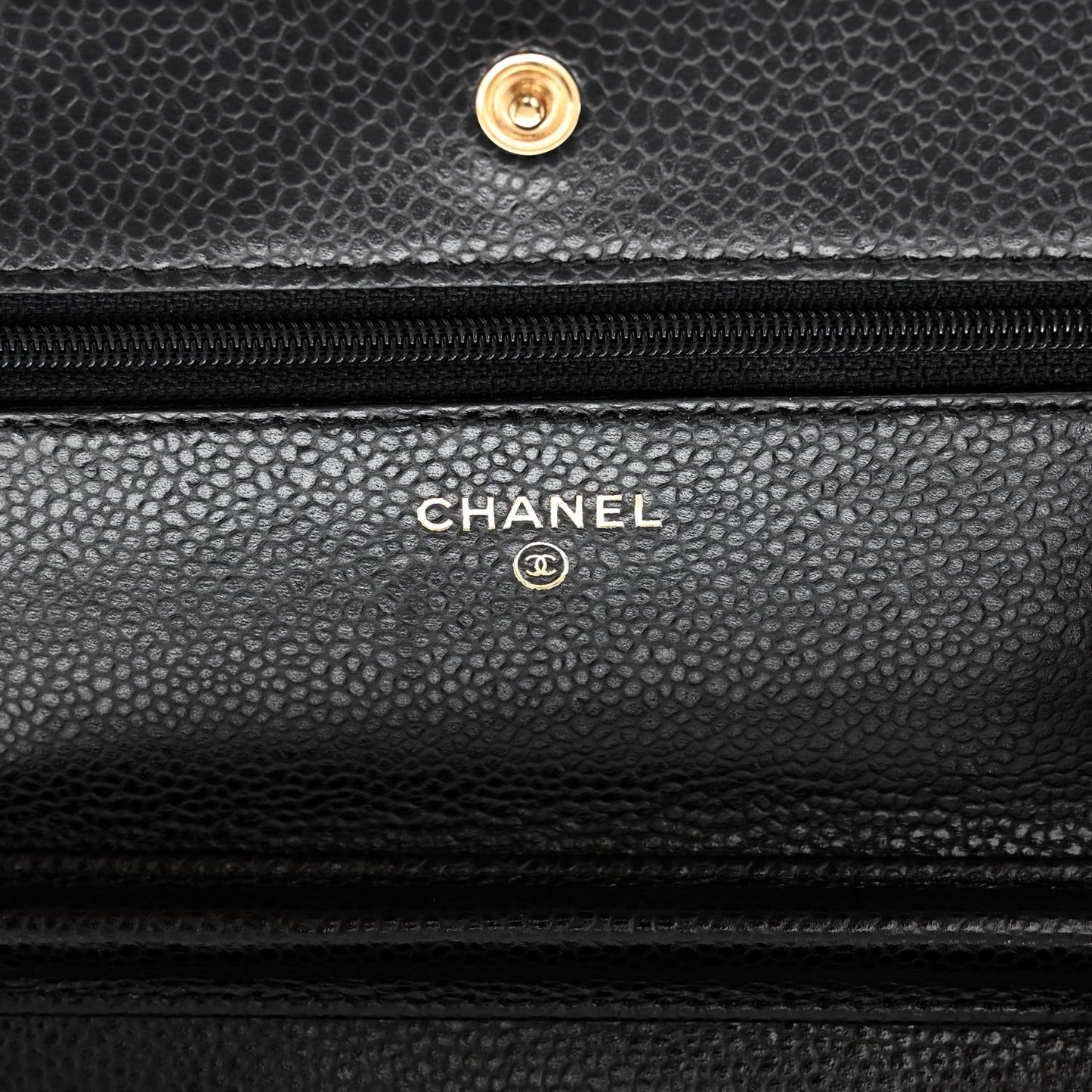 Caviar Quilted Wallet on Chain WOC Black