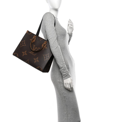 Louis Vuitton Reverse Monogram Giant Onthego MM 2 of 11