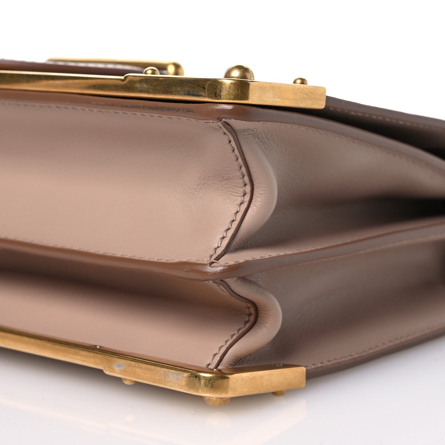 City Calf Saffiano Cahier Bag Cammeo