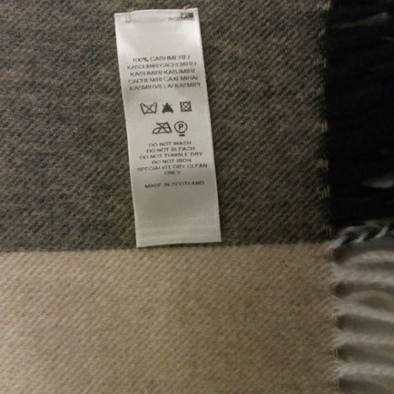 Burberry Cashmere Check Blanket 4 of 4