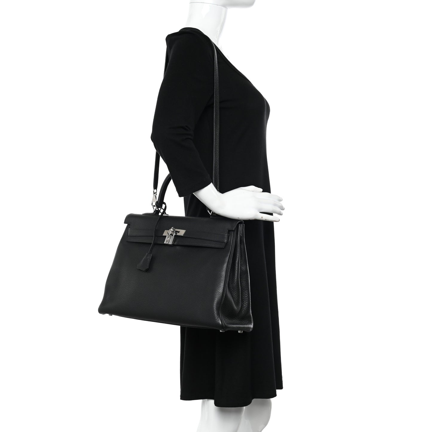 Togo Kelly Retourne 35 Black