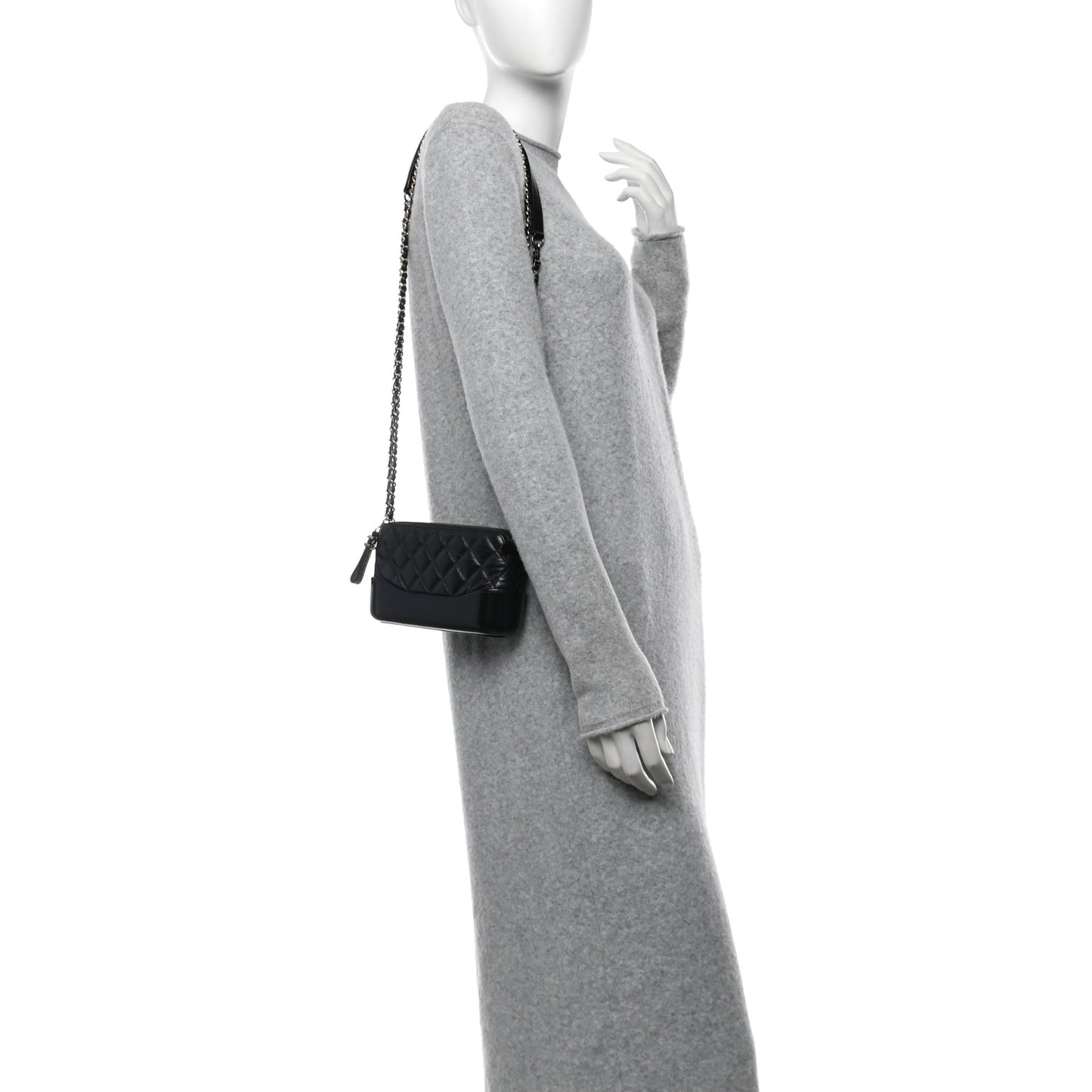 Aged Calfskin Quilted Small Gabrielle Clutch With Chain Black