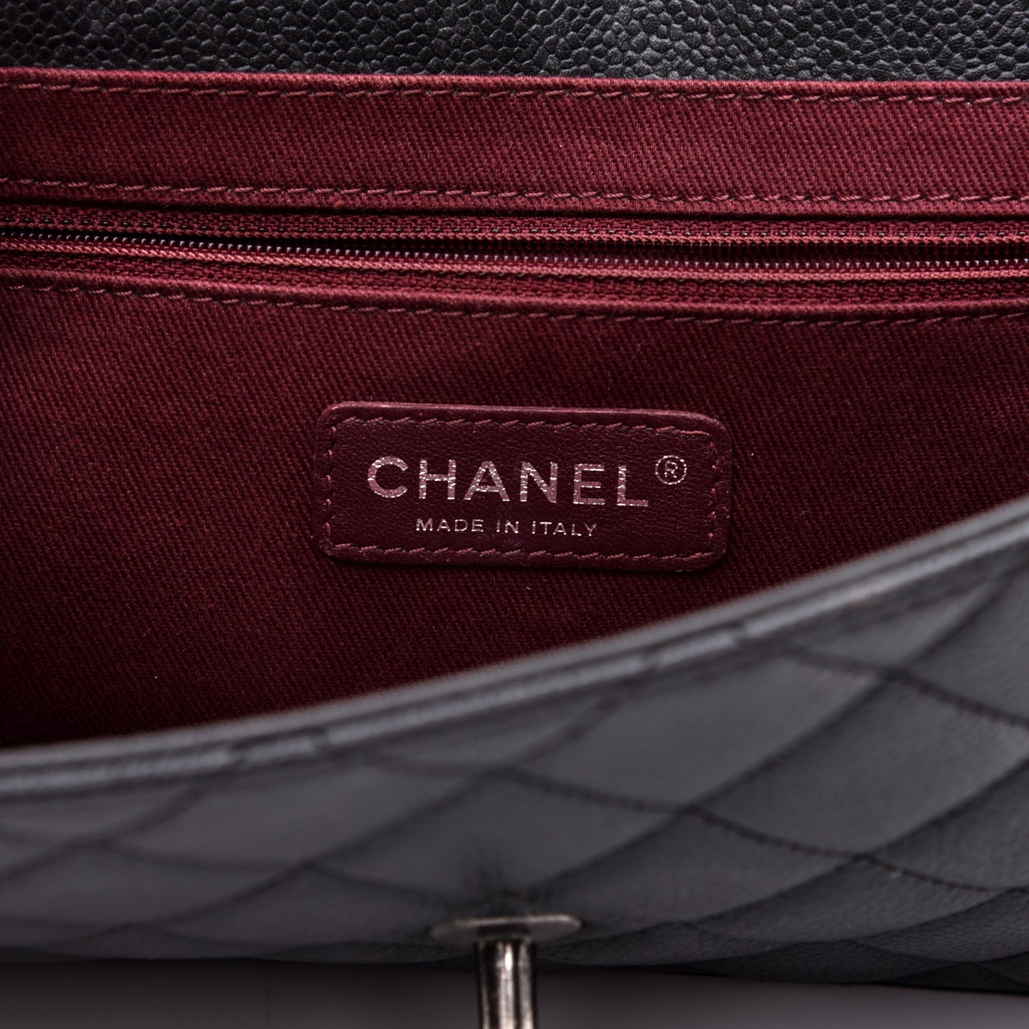 Caviar Quilted Medium Retro Class Flap Black