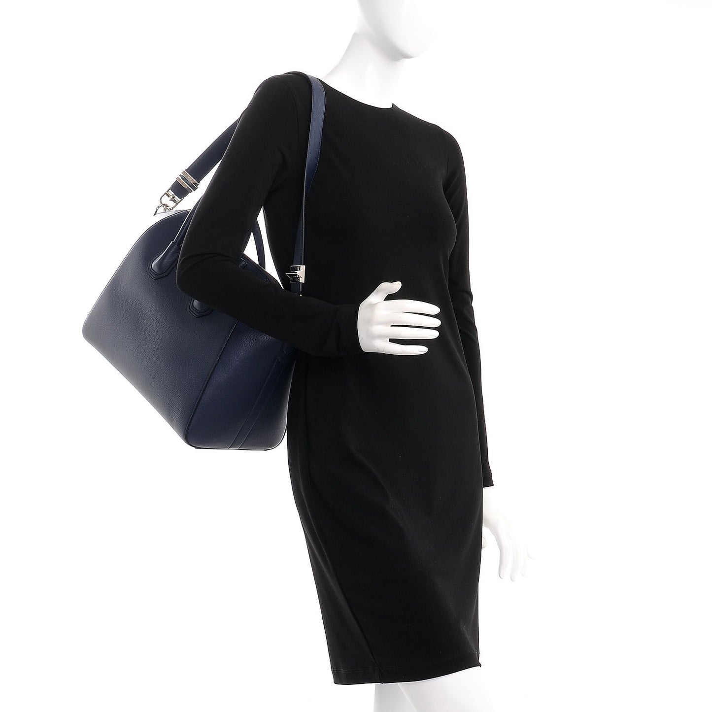 Sugar Goatskin Medium Antigona Navy