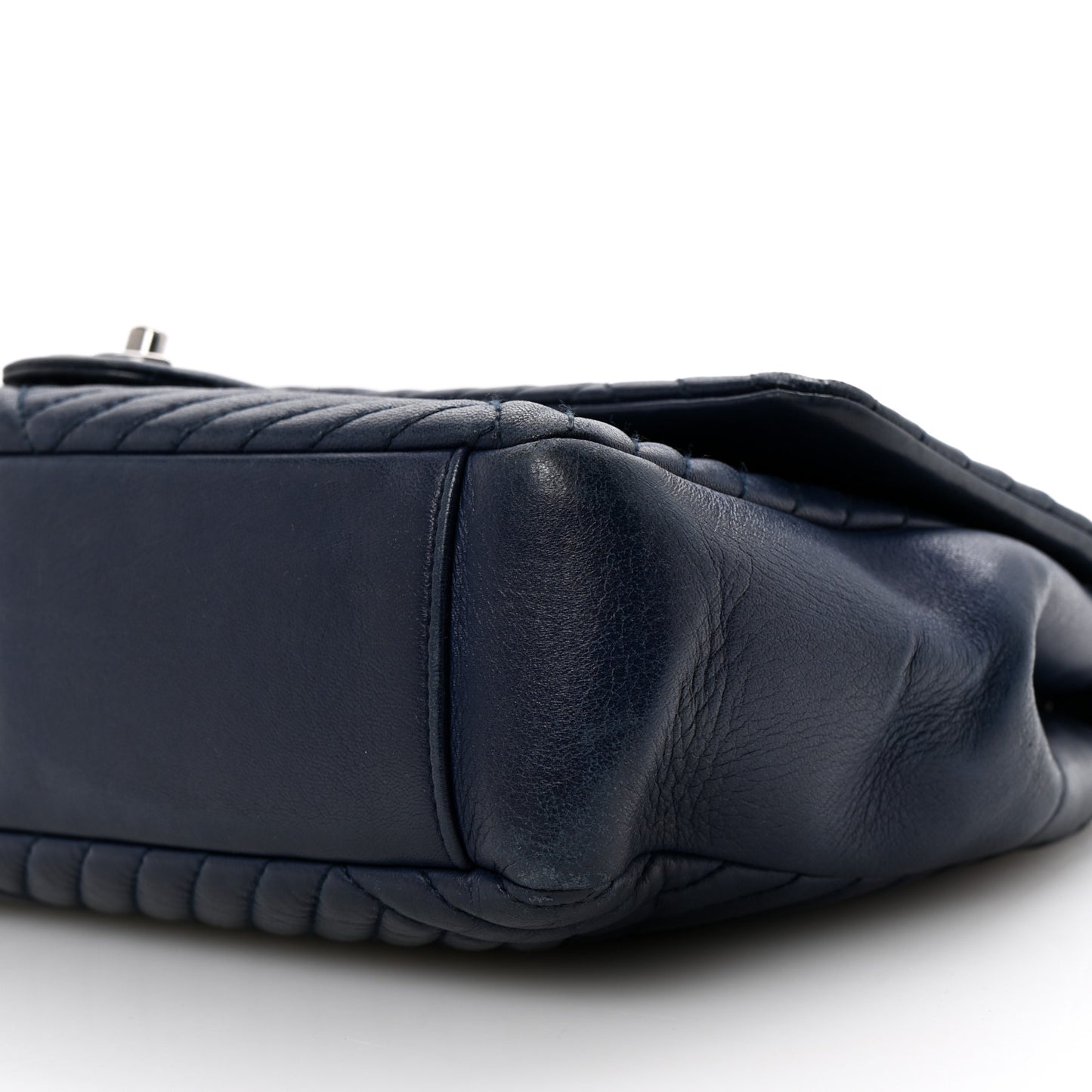 Lambskin Quilted Large CC Crossing Flap Navy