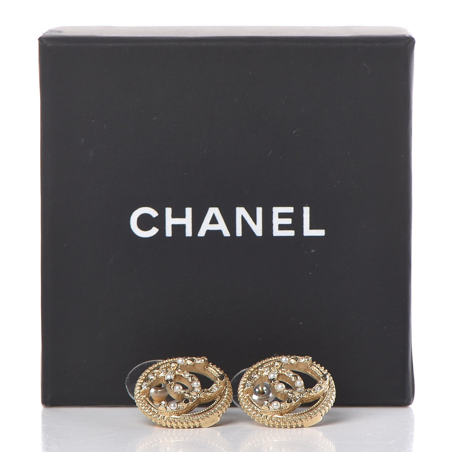 Pearl CC Round Earrings Gold