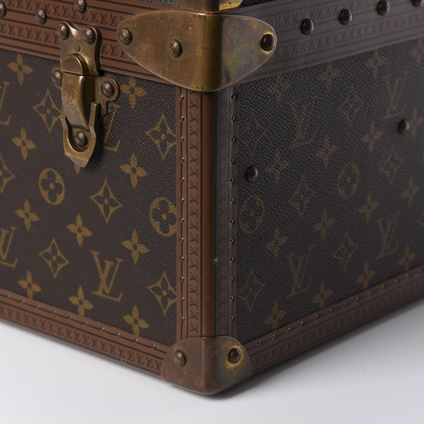 Monogram Bisten 70
