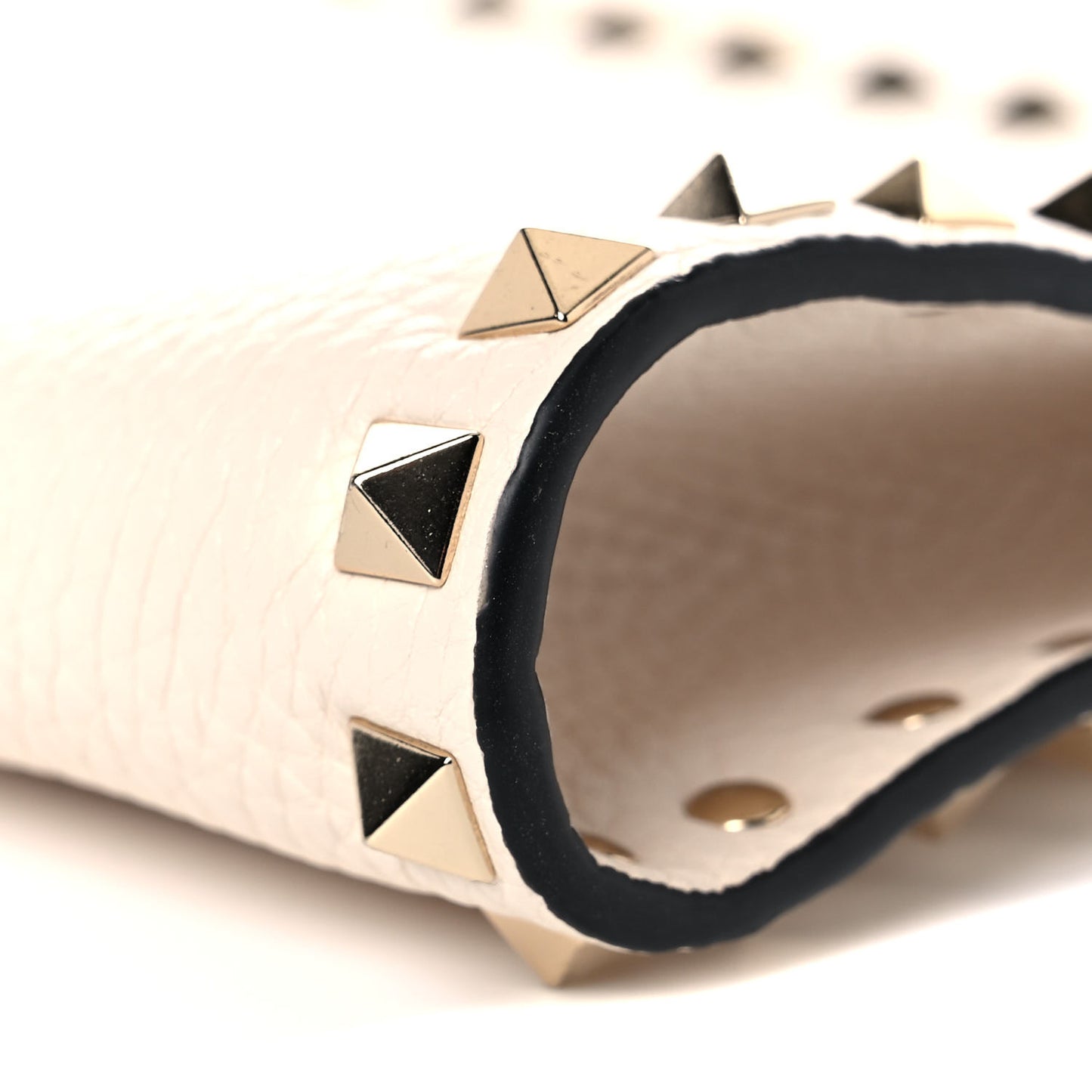 Pebbled Calfskin Rockstud Zip Pouch Ivory