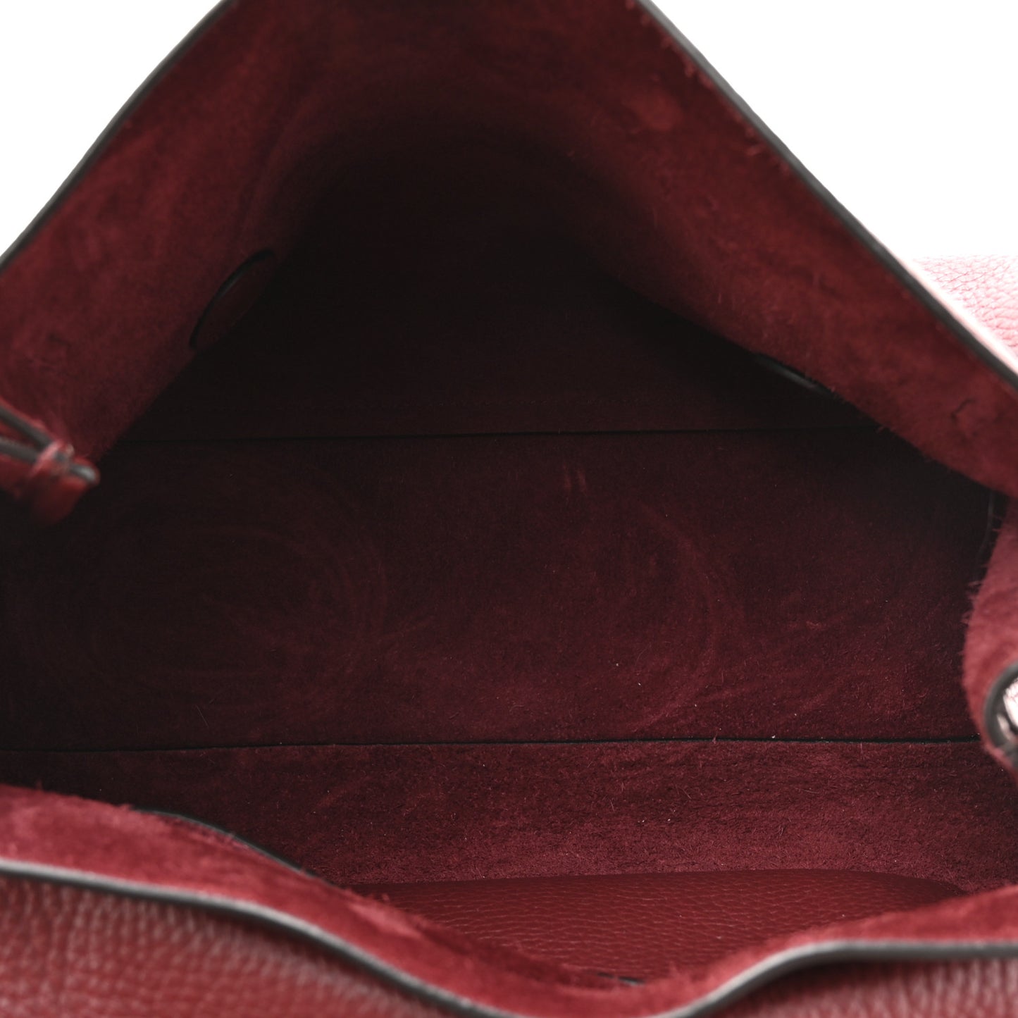 Heavy Grain Medium Alexa Crimson