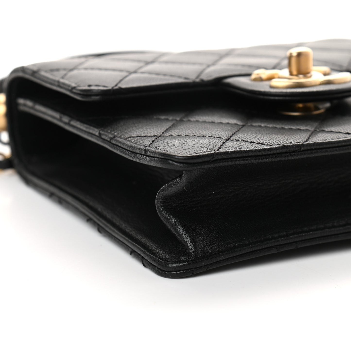 Goatskin Quilted Chic Pearls Flap Black