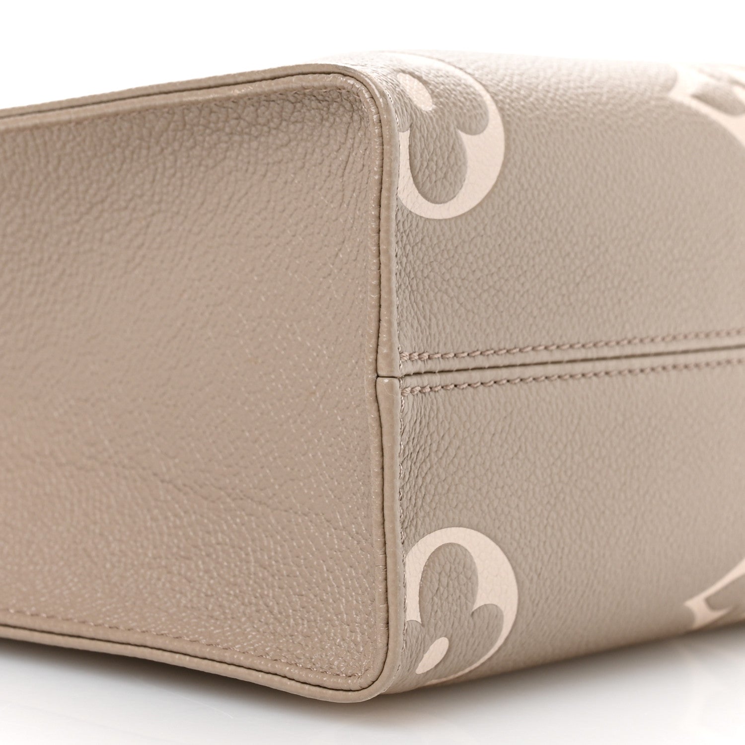 Louis Vuitton Empreinte Monogram Giant Onthego PM Tourterelle Creme 8 of 10