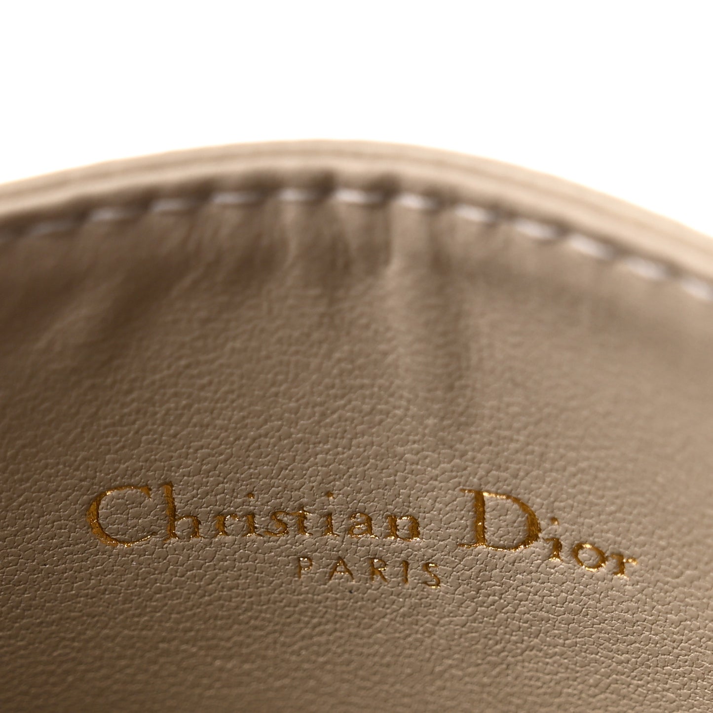 Supple Calfskin Cannage Caro Freesia Card Holder Powder Beige
