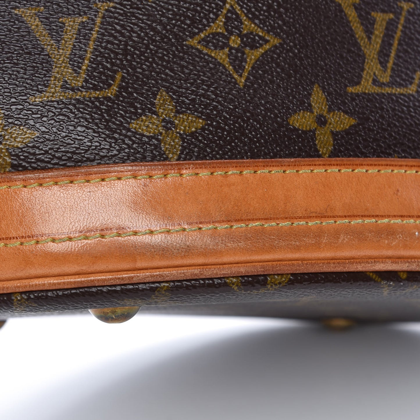 Monogram Petit Bucket 23