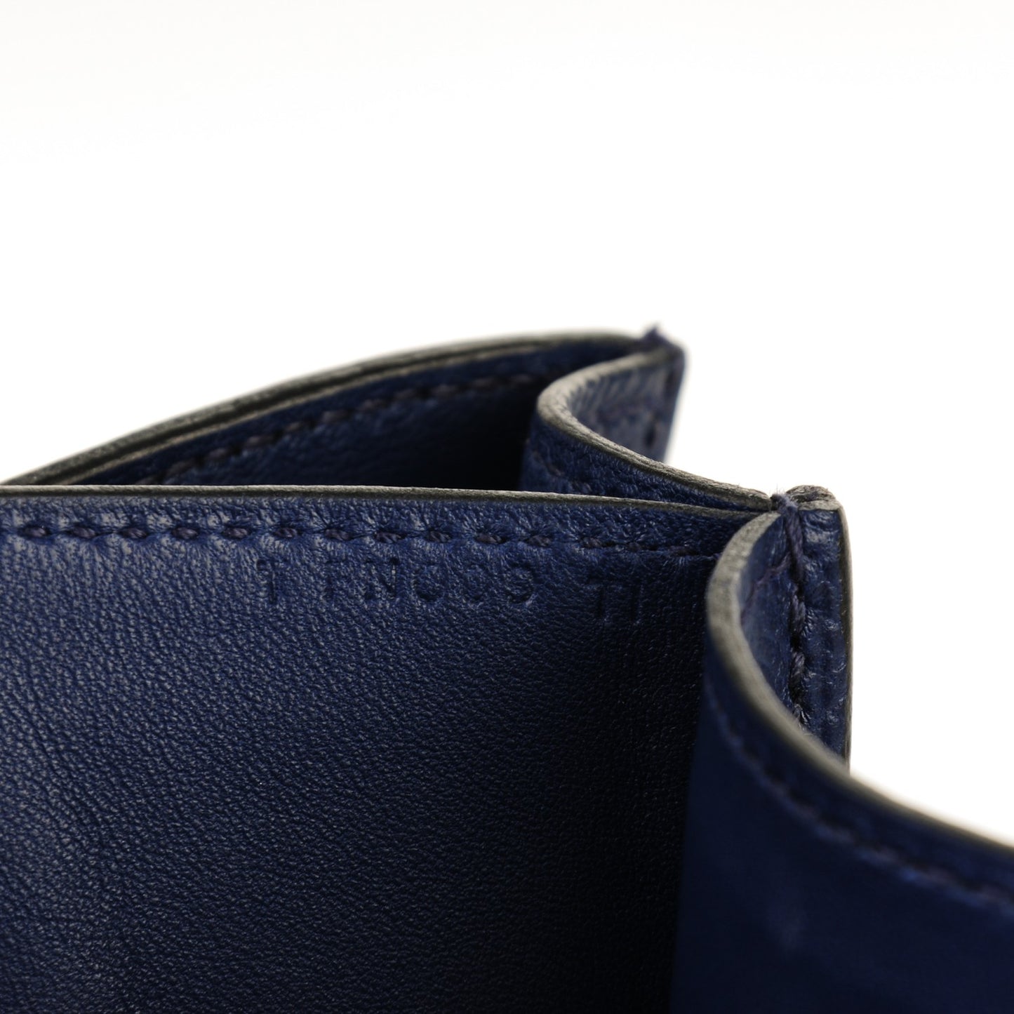 Epsom Constance 24 Bleu Saphir