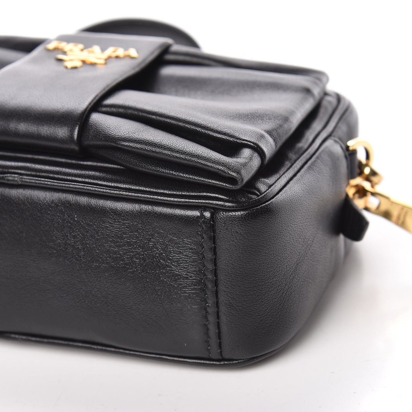 Nappa Zippers Bow Clutch Black