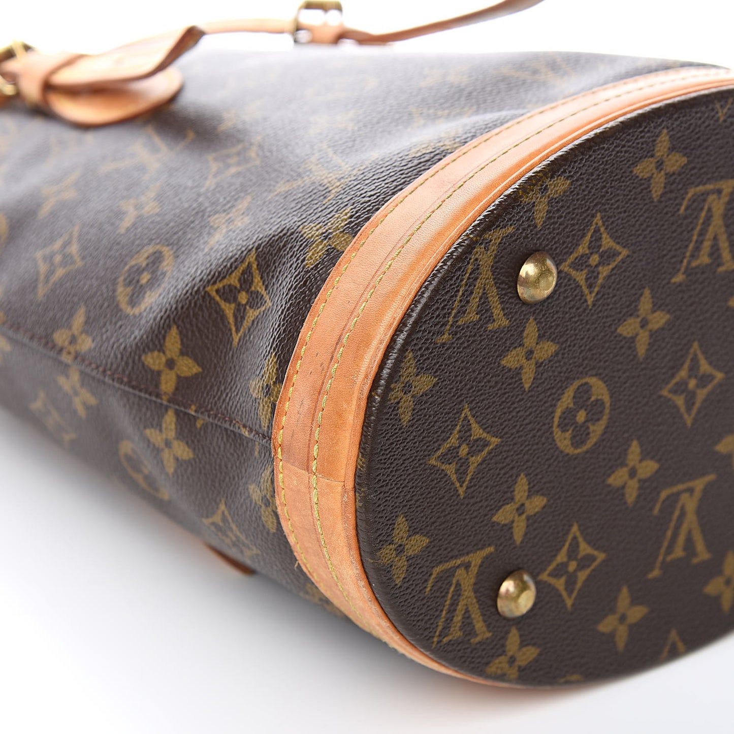 Monogram Petit Bucket 23