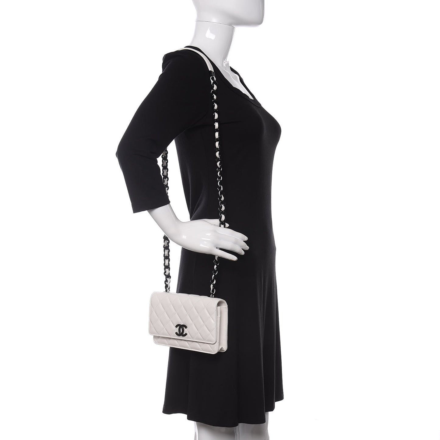 Caviar Quilted My Everything Wallet On Chain WOC White
